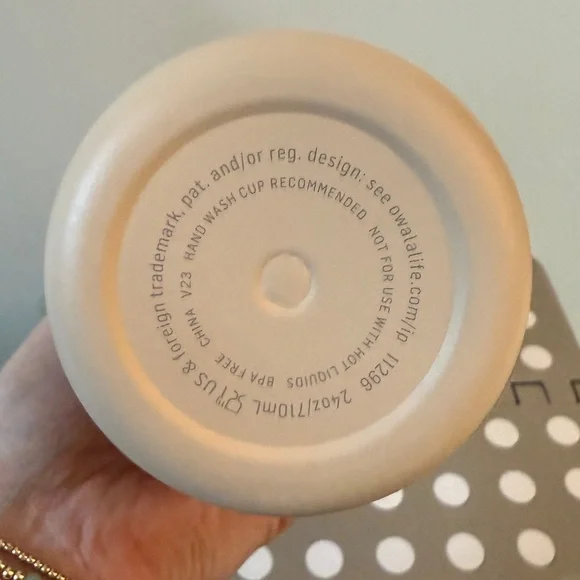 OWALA 24oz BEIGE WATER BOTTLE WITH STRAW - Picture 5 of 5